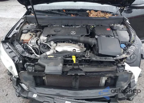 2020 Mercedes-Benz Glb 250 4Matic z USA, uszkodzony, nr VIN WDC4M4HB3LW010763